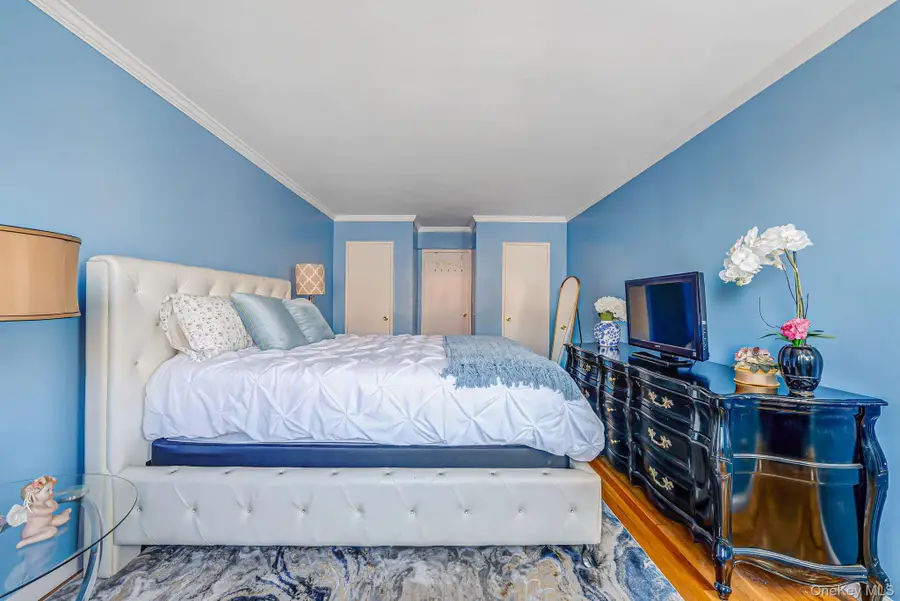 88-12 151 #4A, Howard Beach, NY 11414 - #2