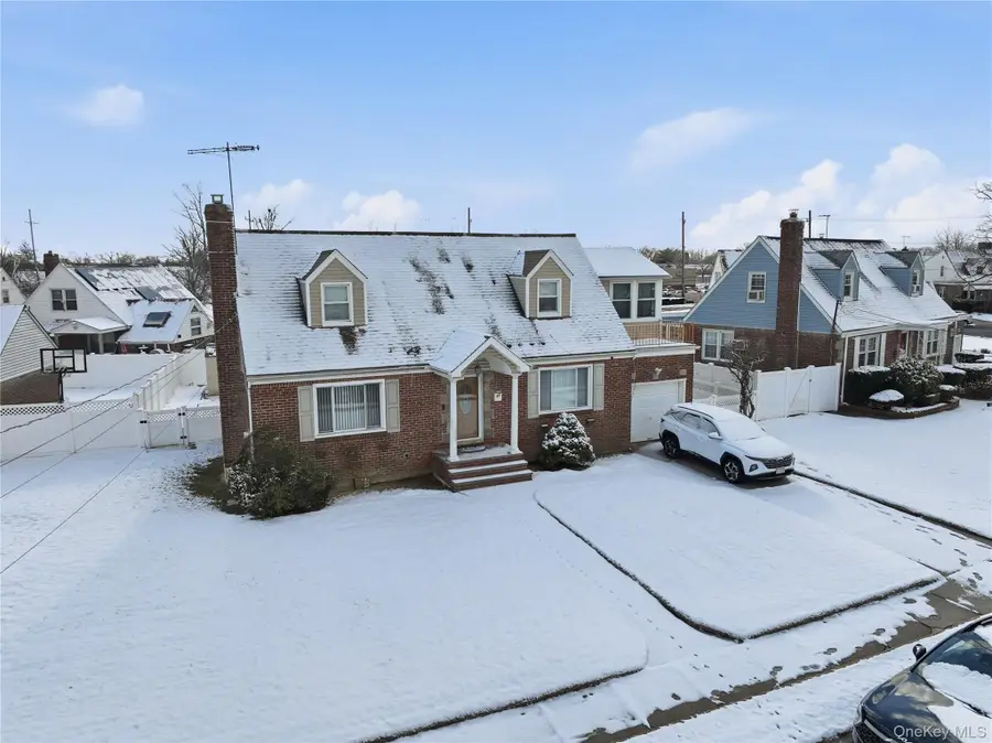 17 Standish Road, Valley Stream, NY 11580 - #2