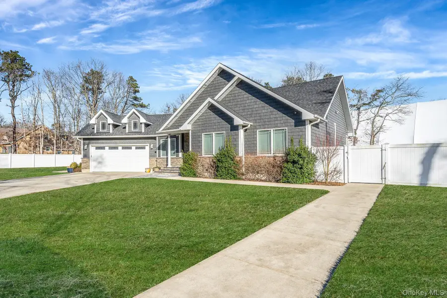 48A Middle Island Avenue, Medford, NY 11763 - Image #2