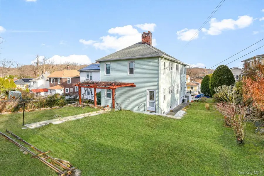 42 Crestview Street, New Rochelle, NY 10801 - #3