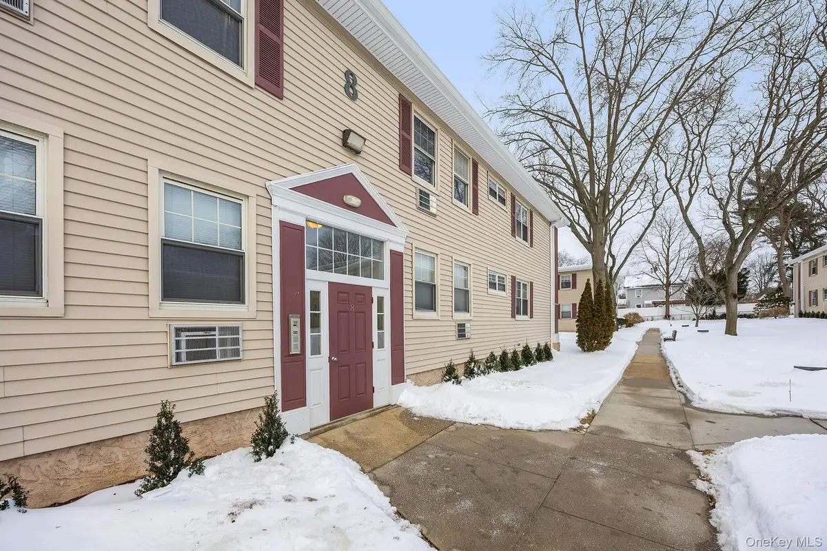 324 Post Avenue #8F, Westbury, NY 11590 - Image #1