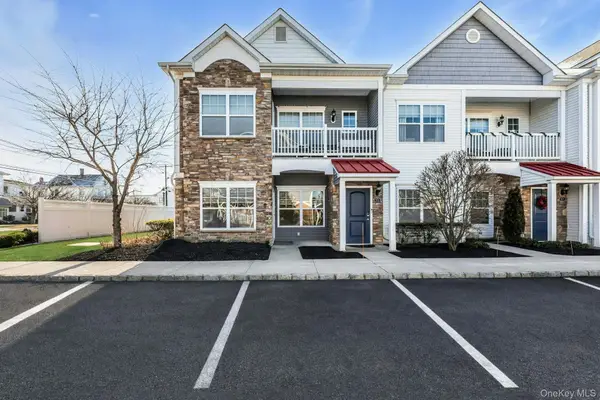 54 Barley Lane, Patchogue, NY 11772