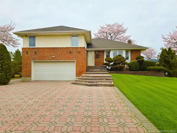 117 Olive Lane, Manhasset Hills, NY 11040