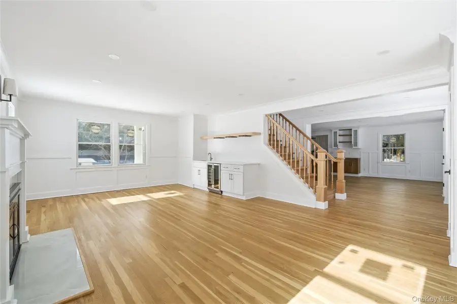 75 Centerport Road, Greenlawn, NY 11740 - #2