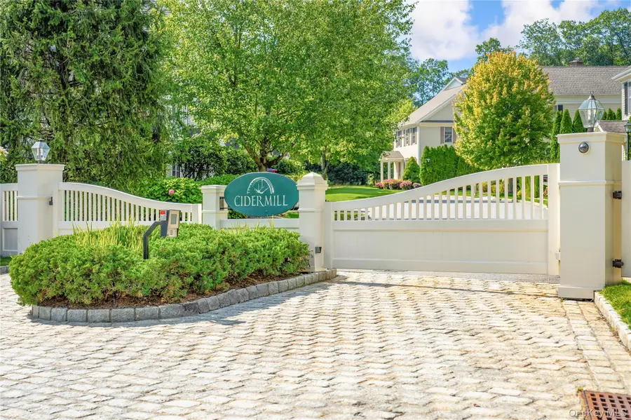 14 Cider Mill Circle, Armonk, NY 10504 - #2