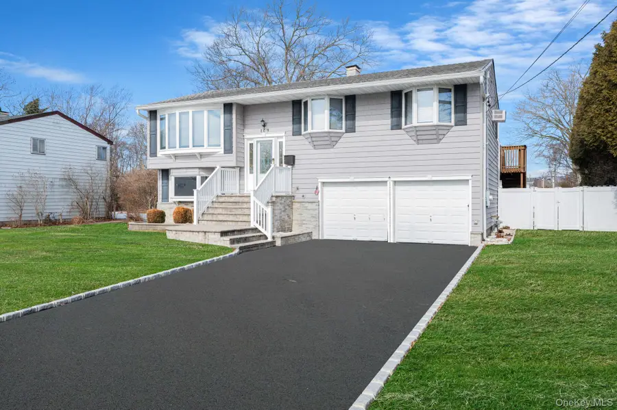 109 Utica Street, Bay Shore, NY 11706 - #3