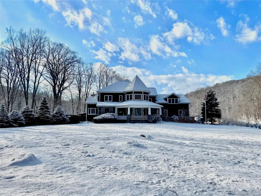 1081 E Mountain Road S, Cold Spring, NY 10516 - Image #2