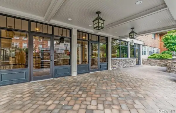 200 Atlantic Avenue #123, Lynbrook, NY 11563