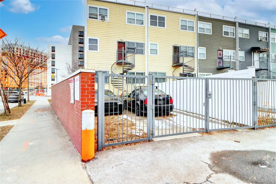 639 Vandalia Avenue, Brooklyn, NY 11239 - Image #3