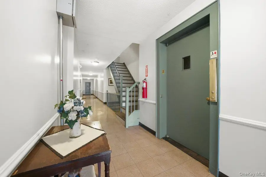 781 Palmer Road #2D, Yonkers, NY 10701 - Image #3