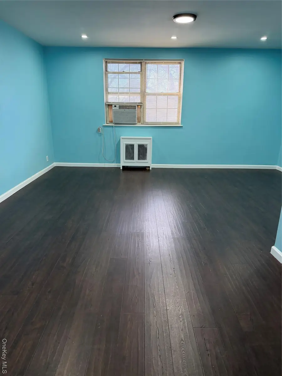 78-13 Park Drive E #2A, Flushing, NY 11367 - #2