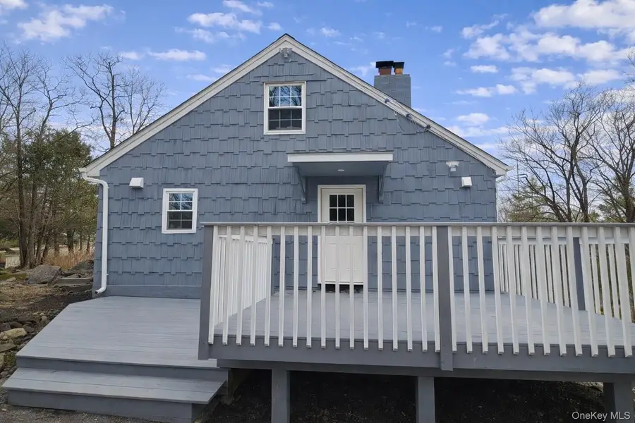 35 Avon Road, Lake Peekskill, NY 10537 - #2