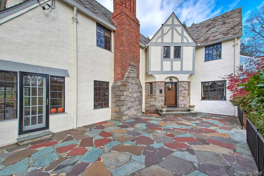 216 Hartsdale Avenue, White Plains, NY 10606 - Image #2