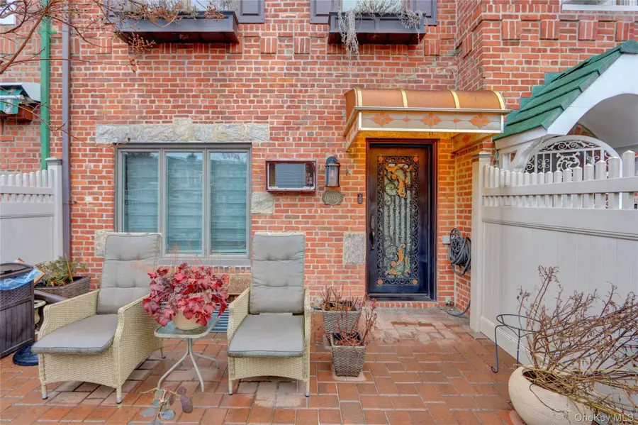 60-23 77th Place, Middle Village, NY 11379 - #2