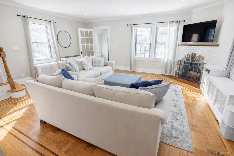 3 Olive Place, Lynbrook, NY 11563 - #2