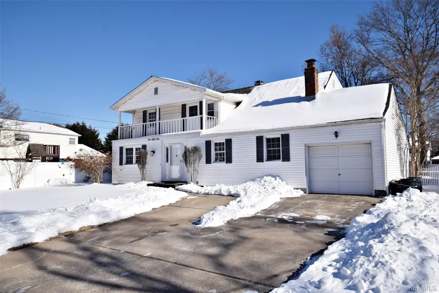 1055 Coates Avenue, Holbrook, NY 11741 - Image #2