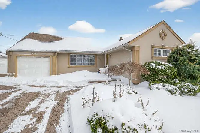 1075 Olympia Road, North Bellmore, NY 11710 - #1