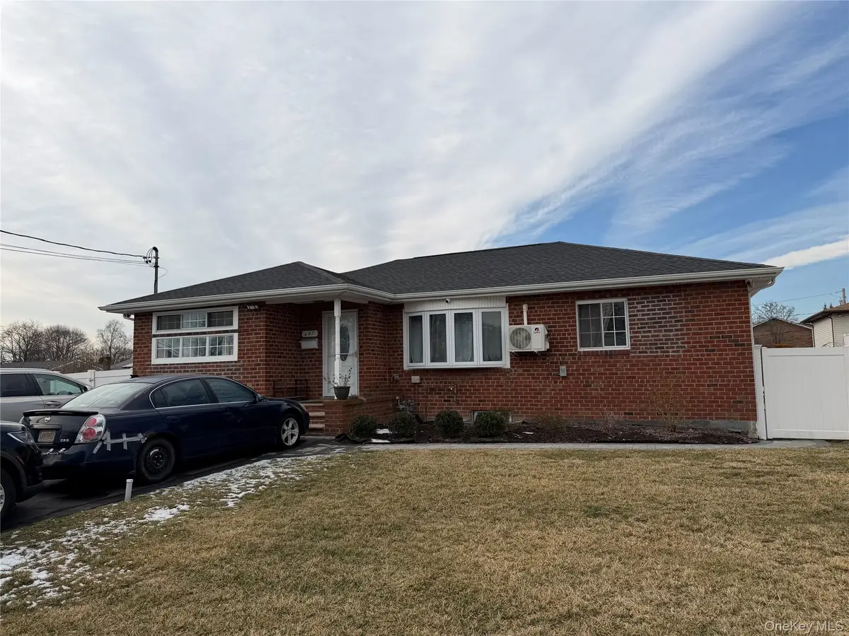 458 Carlls Path, Deer Park, NY 11729 - Image #1