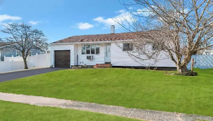 90 Selden Boulevard, Centereach, NY 11720 - Image #2