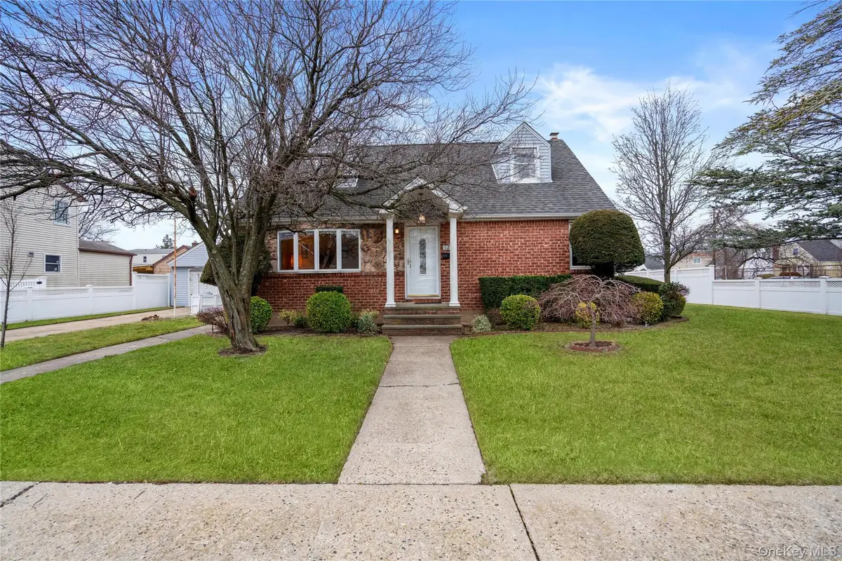 128 Rule Street, Franklin Square, NY 11010 - #1