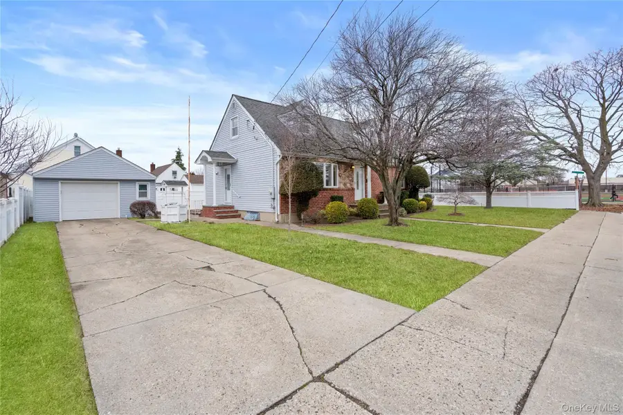 128 Rule Street, Franklin Square, NY 11010 - #2