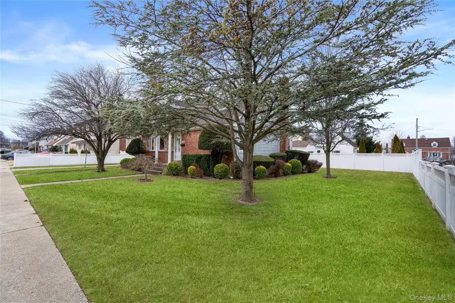 128 Rule Street, Franklin Square, NY 11010 - #3