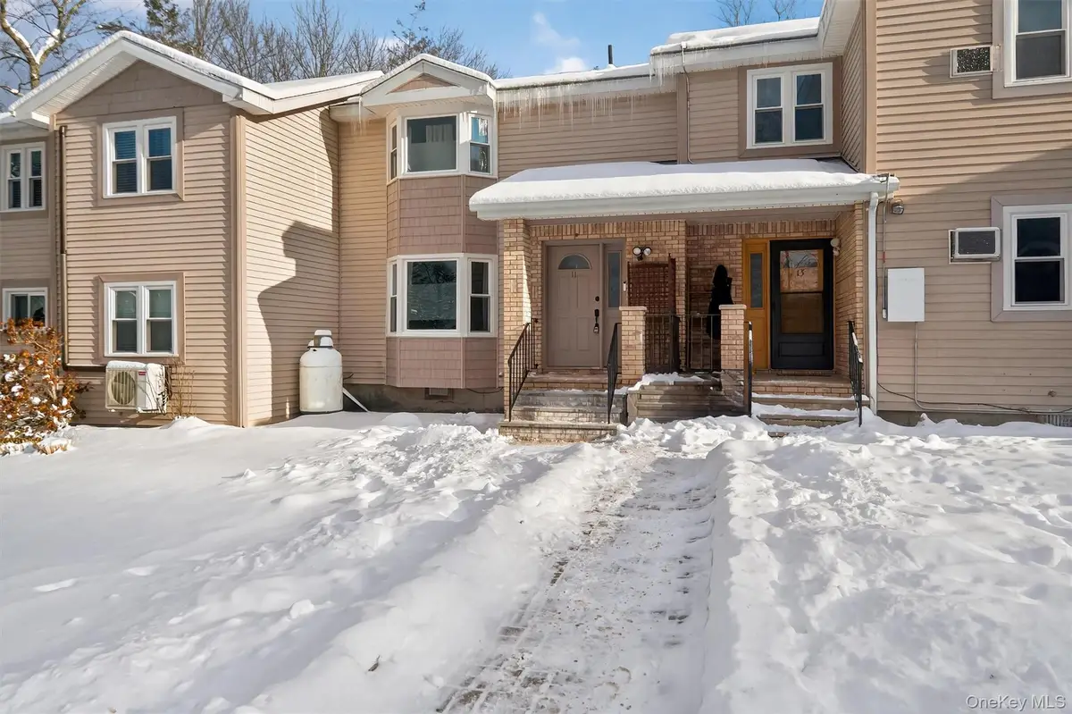 11 Deerfield Court, Rock Hill, NY 12775 - Image #1