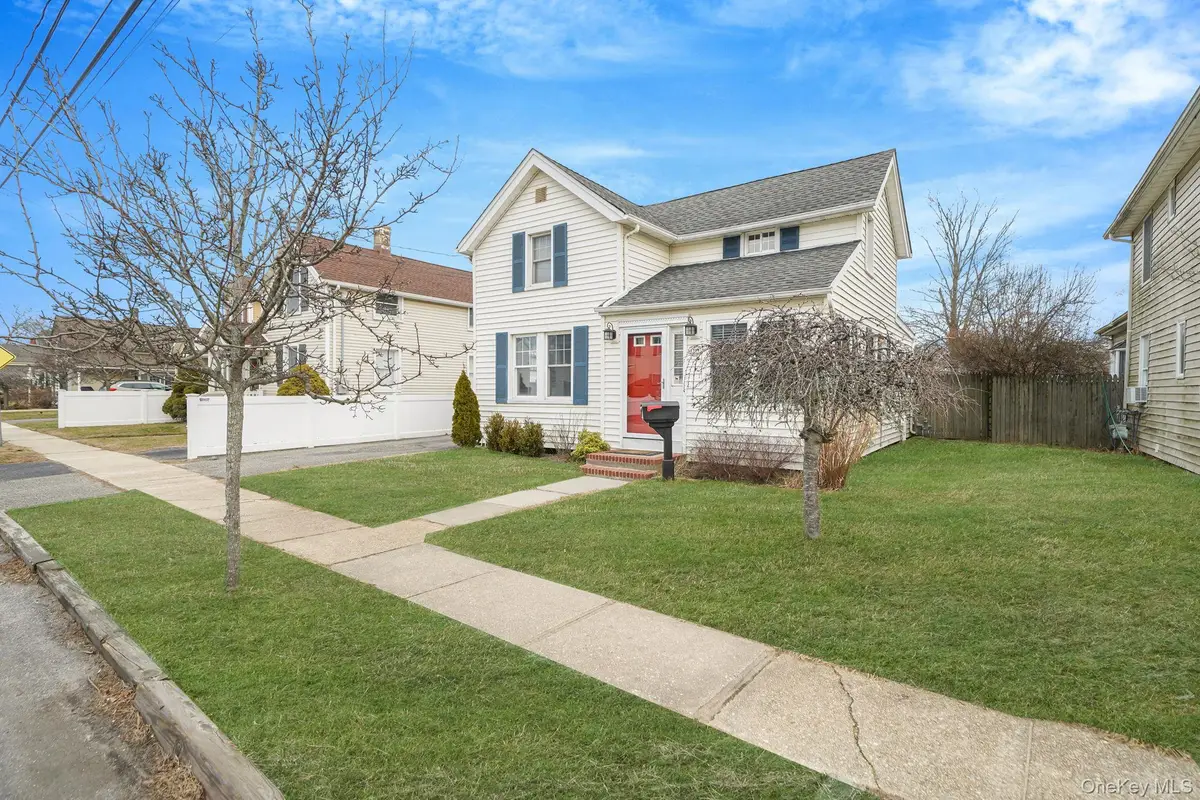 191 Smith Avenue, Islip, NY 11751 - Image #1