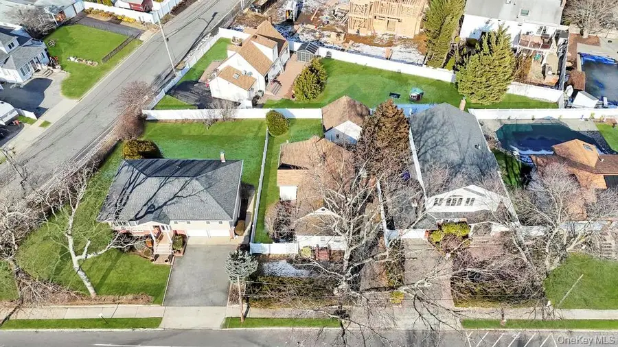 31 Cherry Avenue, Bethpage, NY 11714 - Image #3