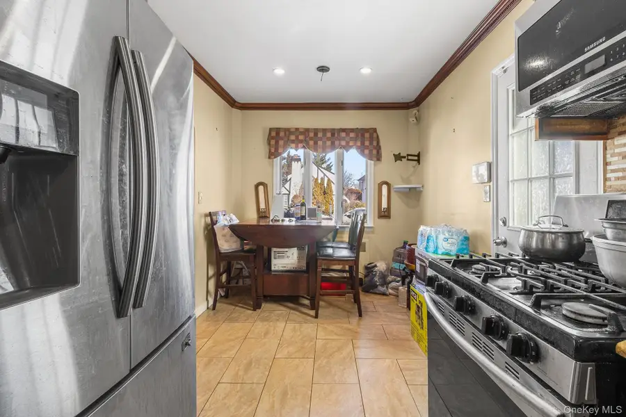 938 Wallace Avenue, Baldwin, NY 11510 - #3