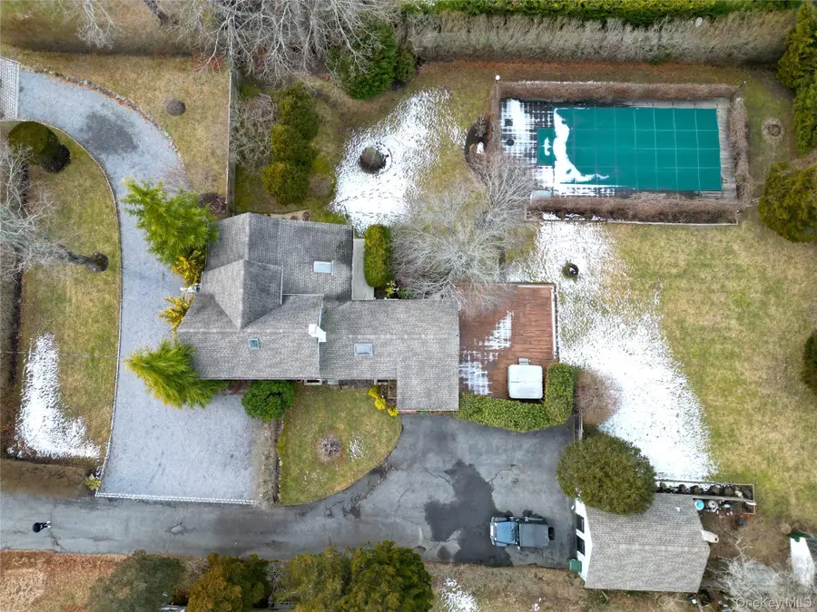 15 Walnut Avenue, East Quogue, NY 11942 - Image #3