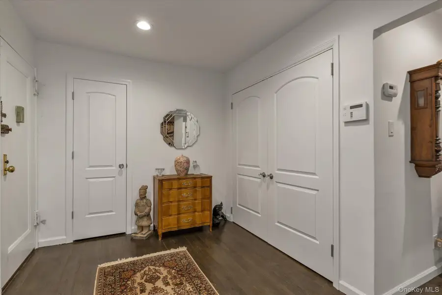 1203 E Broadway #G22, Hewlett, NY 11557 - #3