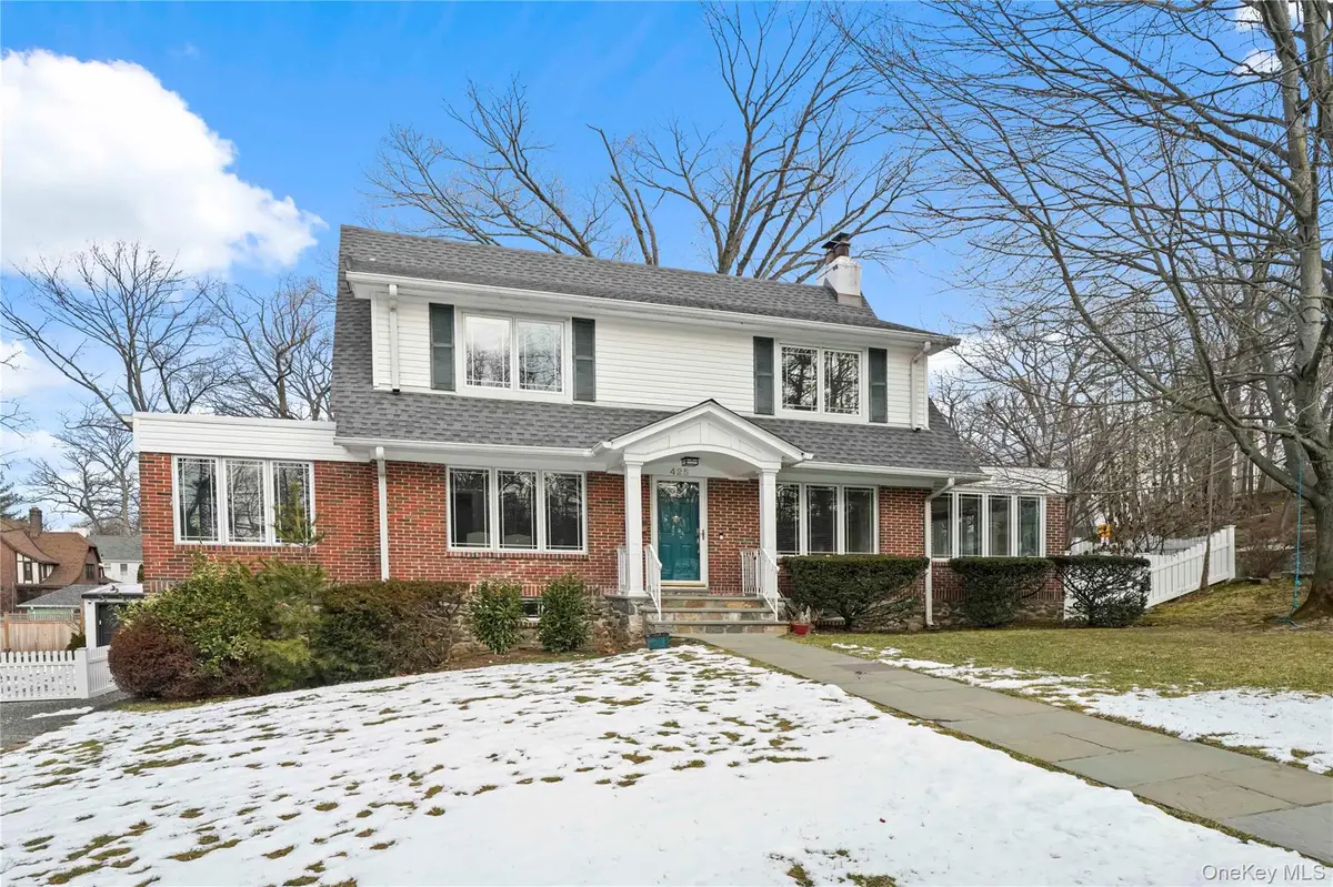 425 Washington Avenue, Pelham, NY 10803 - #1