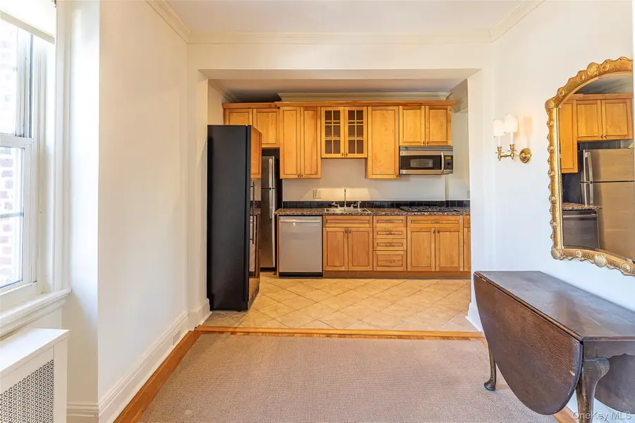 3 Tanglewylde Avenue #5C, Bronxville, NY 10708 - Image #3