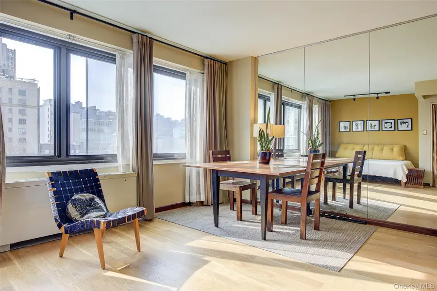 201 W 21st Street #9G, New York, NY 10011 - Image #3