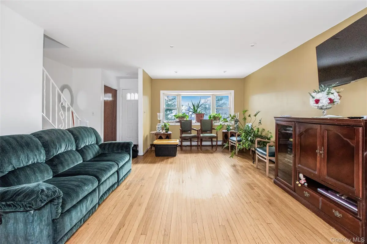 187 Woodland Avenue, Yonkers, NY 10703 - Image #1