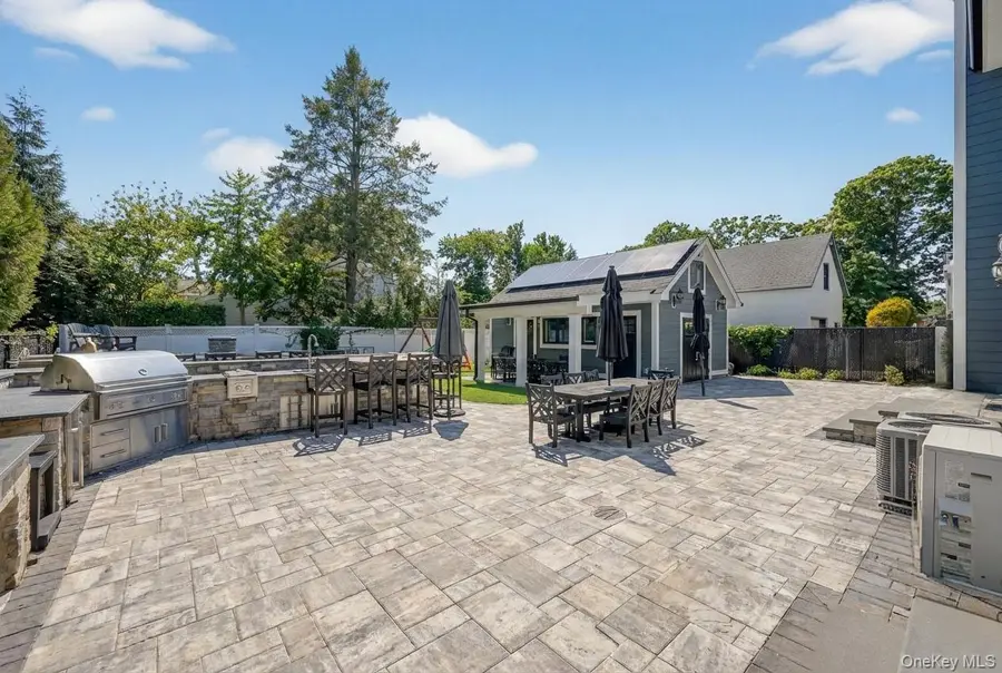 20 Westbridge Drive, Babylon, NY 11702 - #2