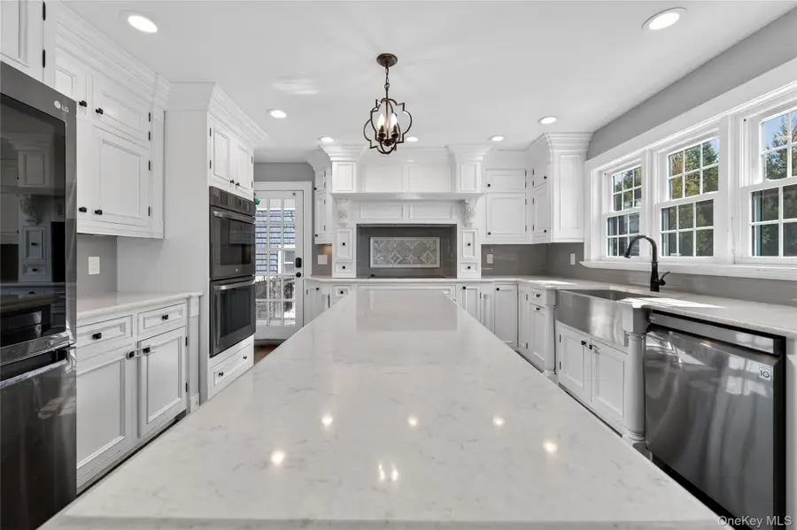 20 Westbridge Drive, Babylon, NY 11702 - #3