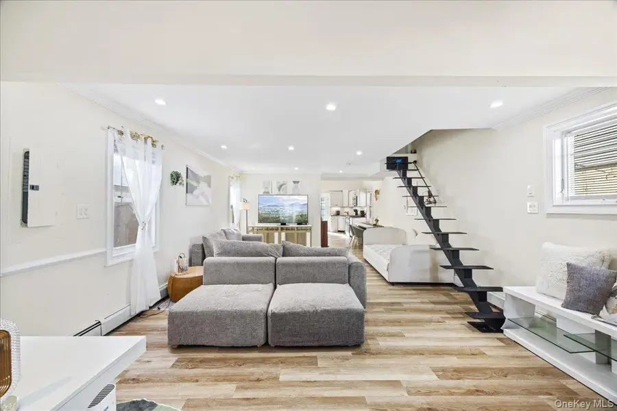 5 James Street, East Rockaway, NY 11518 - #3