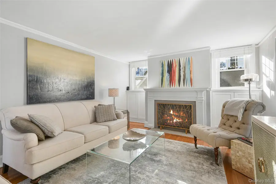 551 Wolfs Lane, Pelham, NY 10803 - #3