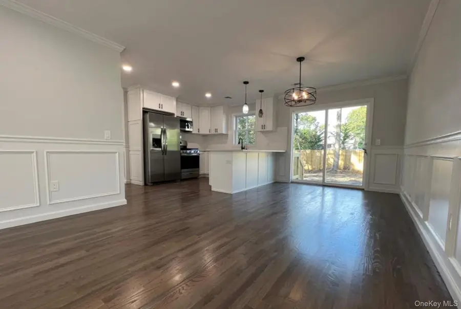 492 Blue Point Road, Farmingville, NY 11738 - Image #2