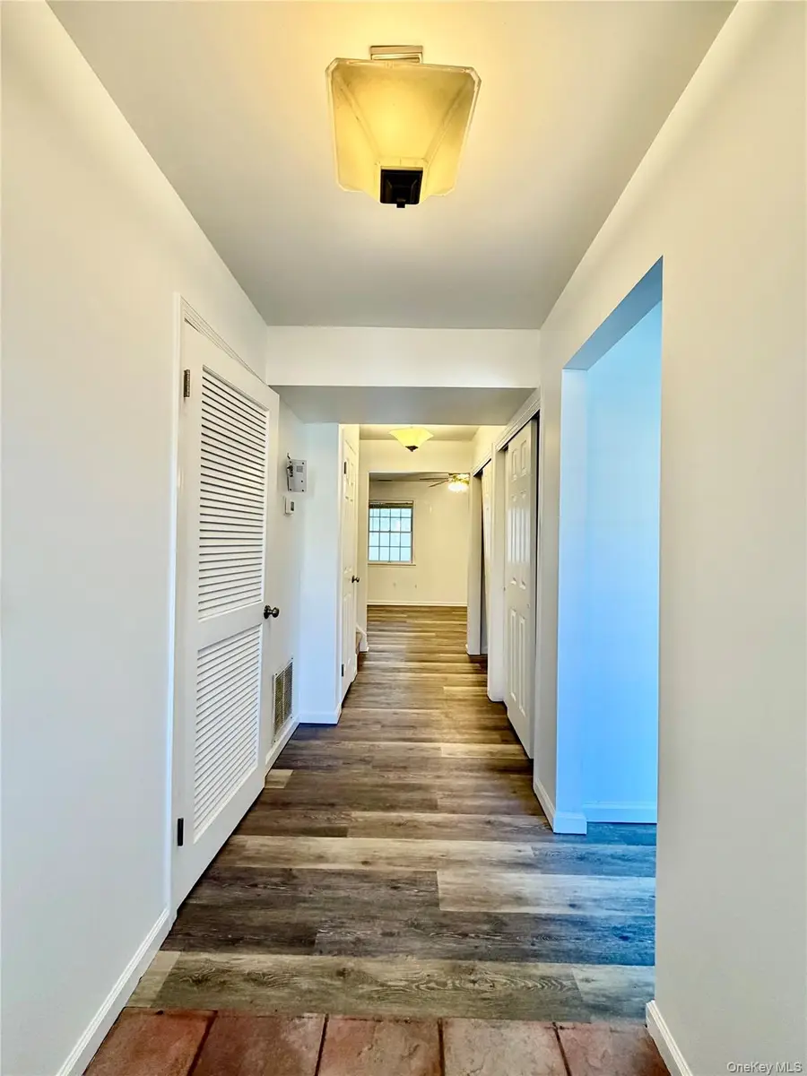 27 Wintergreen Court, Montgomery, NY 12549 - Image #2