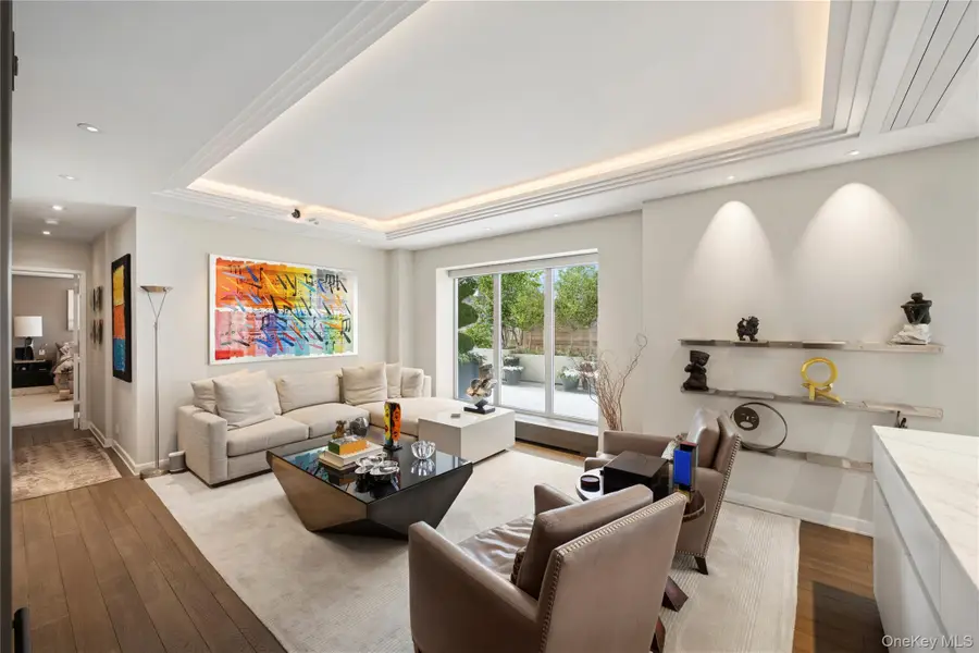 2 Fifth Avenue #14R, Manhattan, NY 10011 - #2