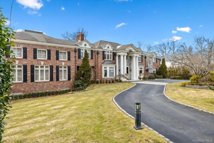 10 Hemlock Drive, Great Neck, NY 11024 - #3