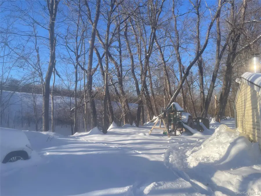 261 Titusville Road, Poughkeepsie, NY 12603 - Image #2