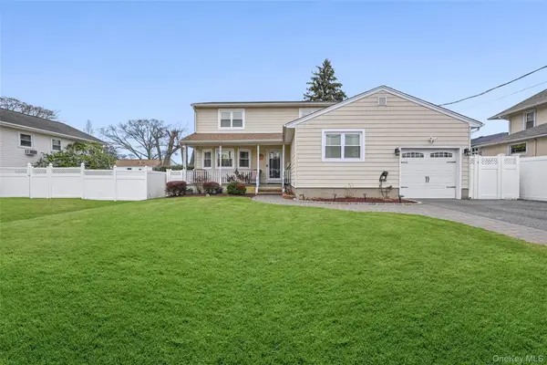 3993 Fulton Avenue, Seaford, NY 11783