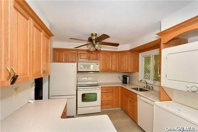 62 Murdock Street, South Huntington, NY 11746 - Image #3