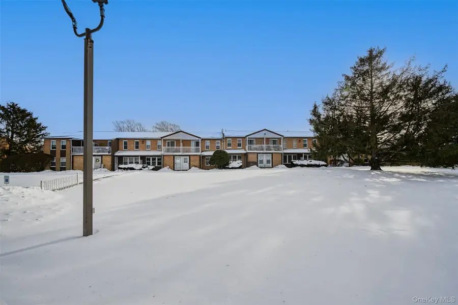 96 Artist Lake Drive, Middle Island, NY 11953 - Image #3