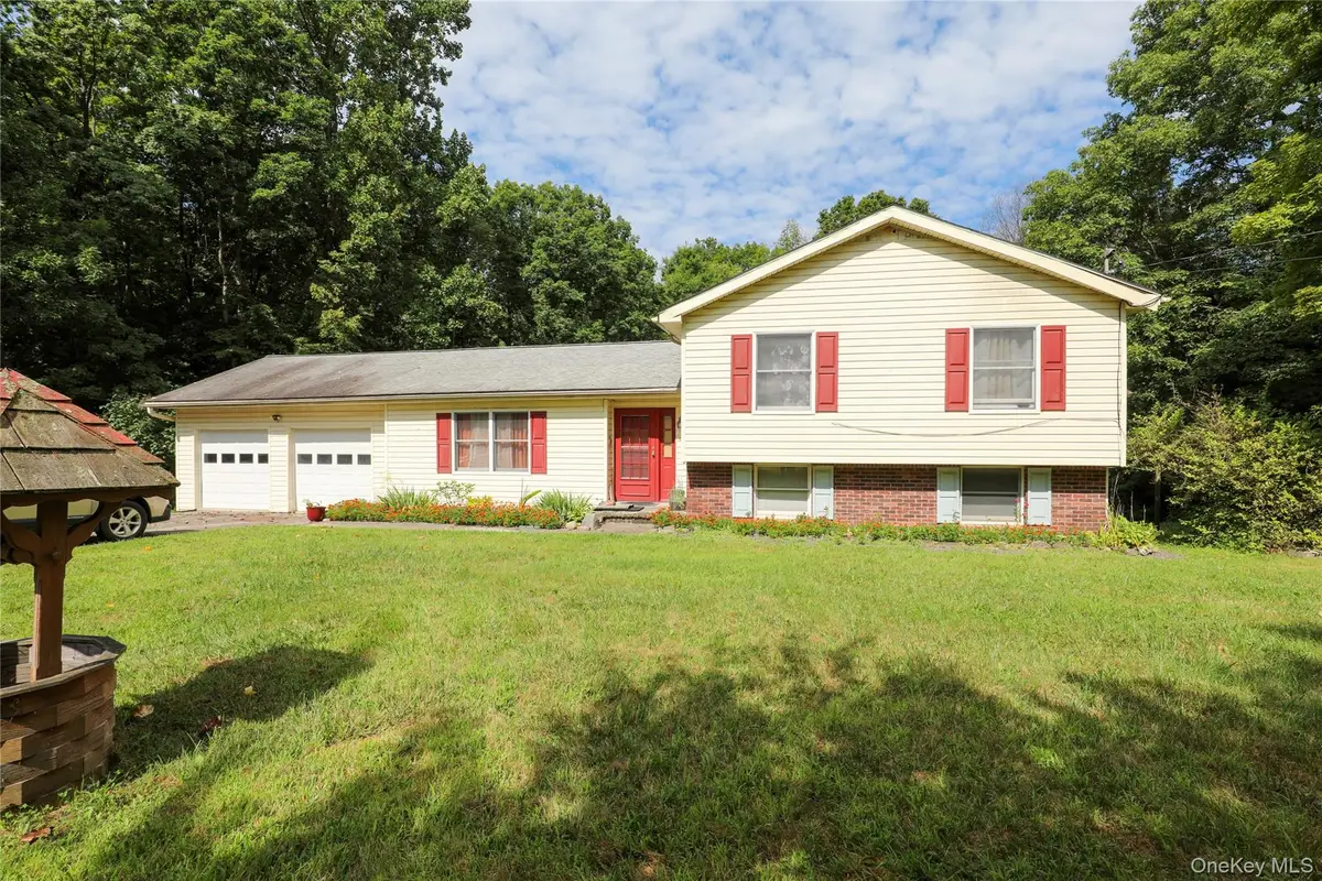 38 Roxanne Boulevard, Lloyd, NY 12528 - #1