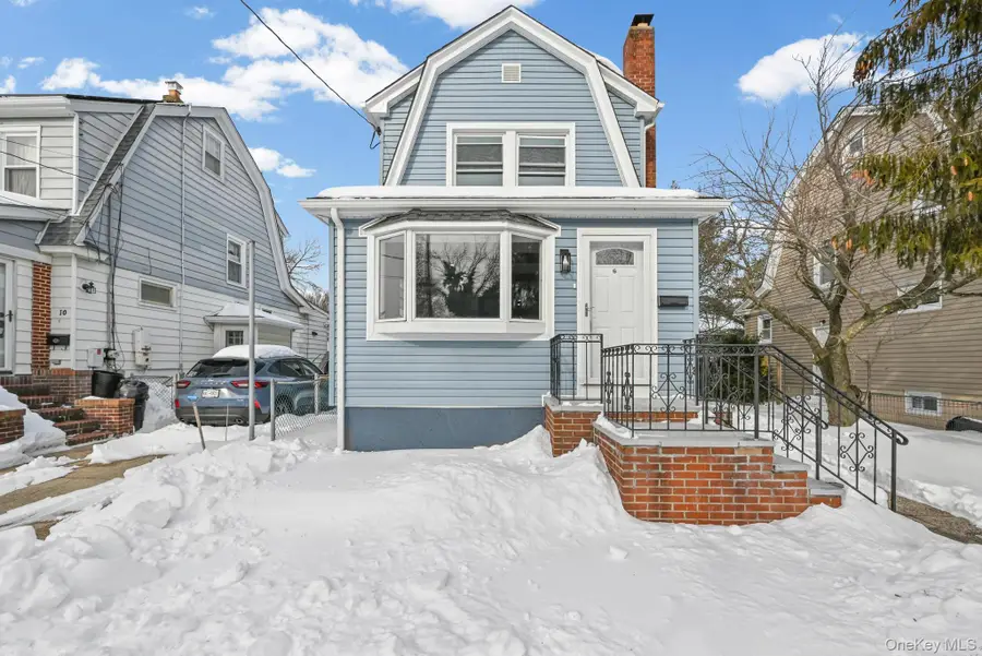 6 Pershing Avenue, Valley Stream, NY 11581 - #3